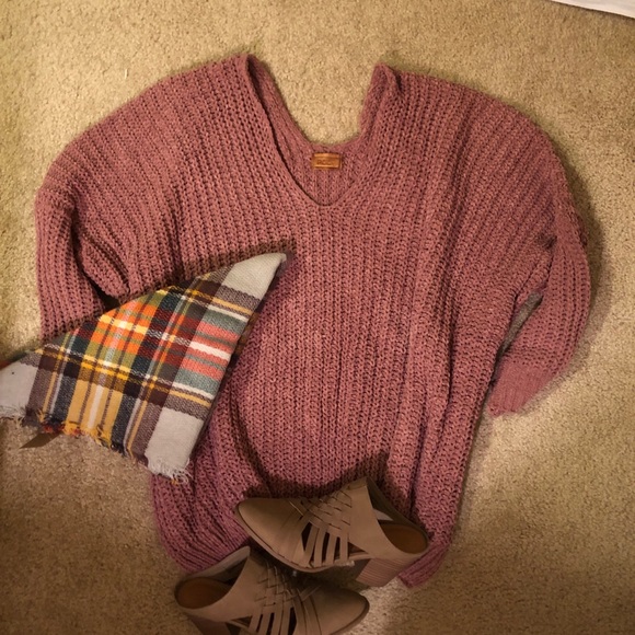 LAST ONE-Mauve chunky off the shoulder sweater NWT - Picture 4 of 4